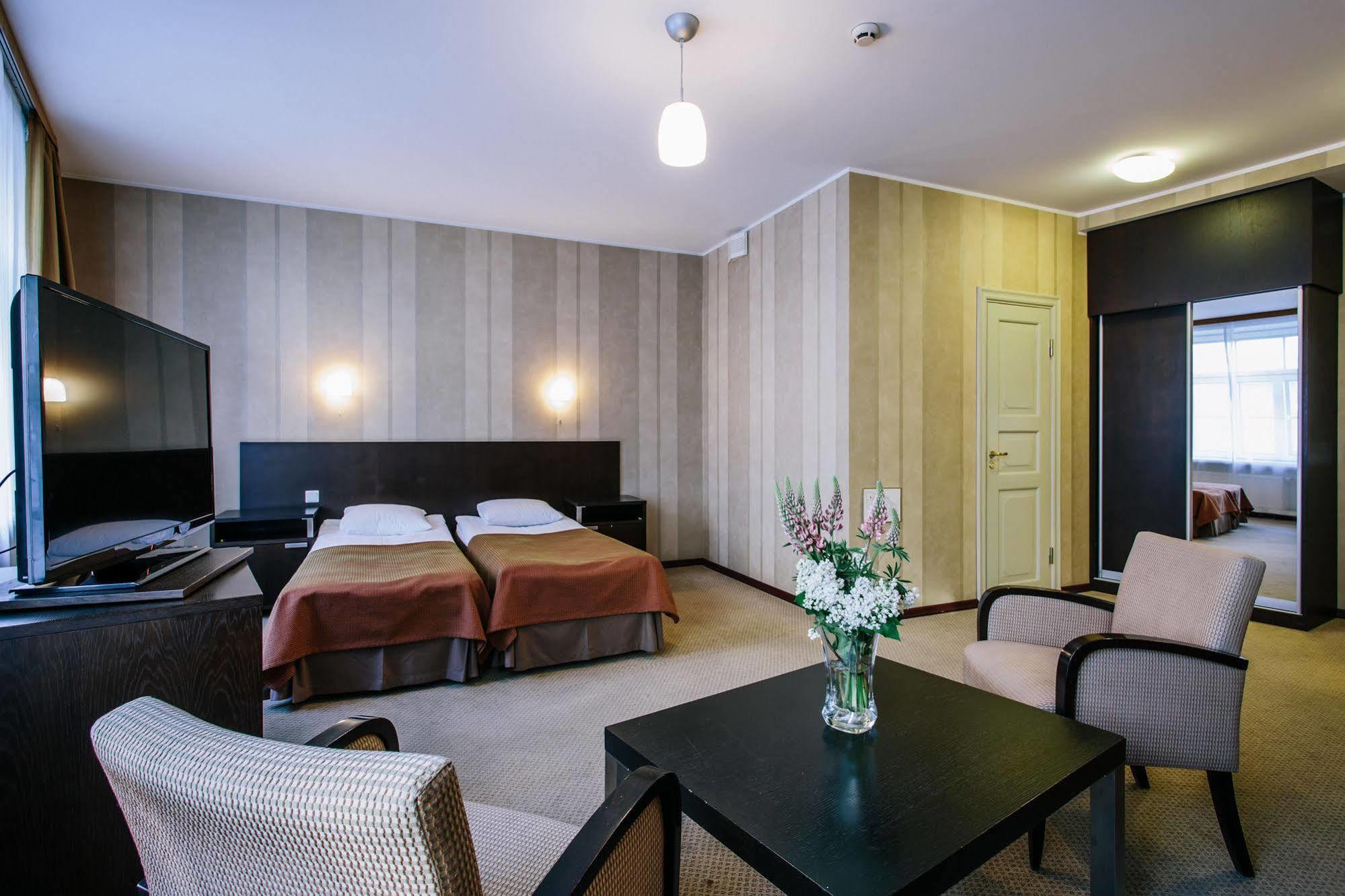 Hestia Hotel Maestro Old Town Tallinn Ngoại thất bức ảnh