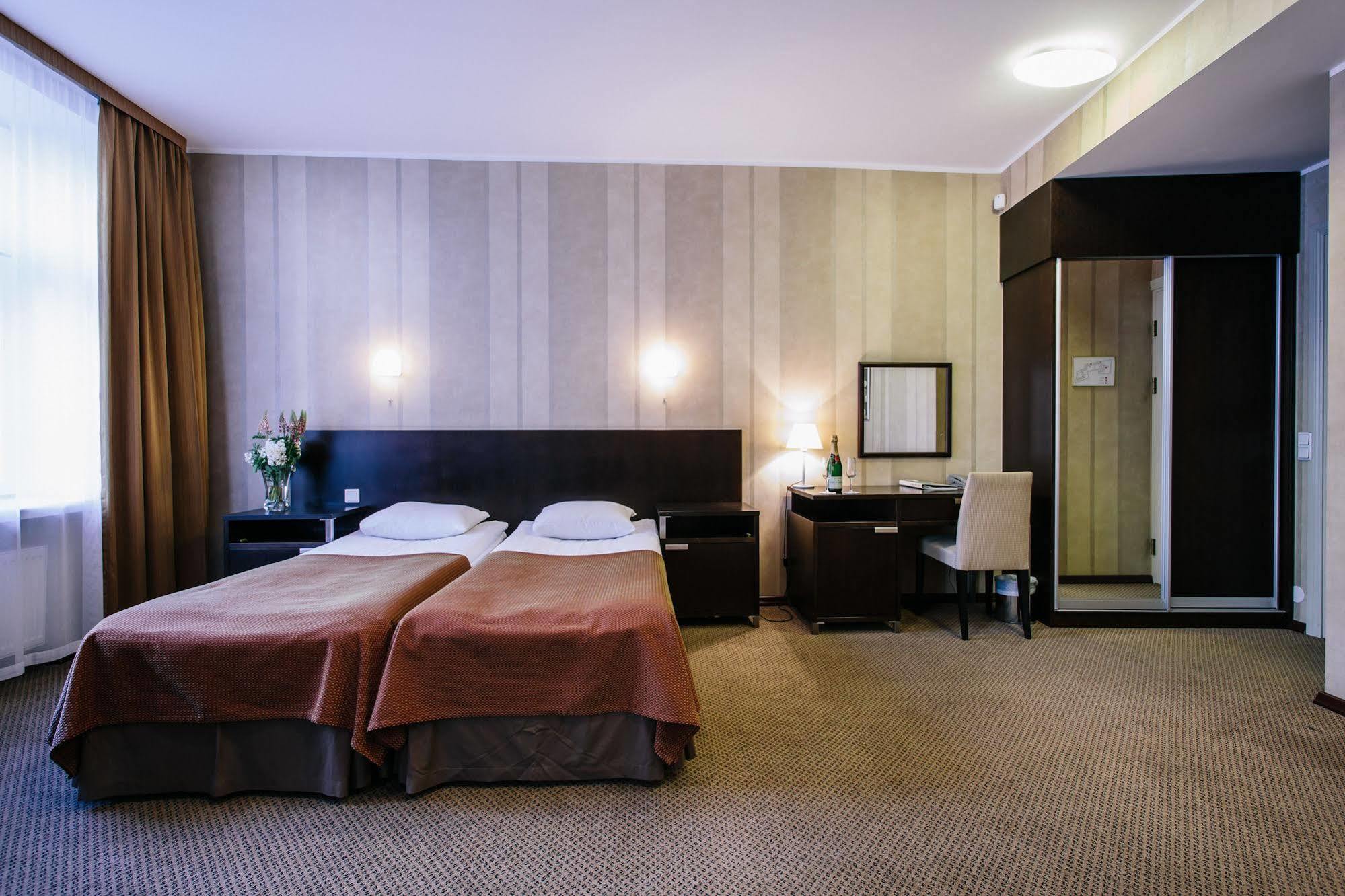 Hestia Hotel Maestro Old Town Tallinn Ngoại thất bức ảnh